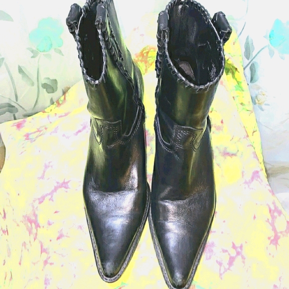 FRANCO SARTO LEVEE BLK BOOTIE SZ 7 - Picture 2 of 10